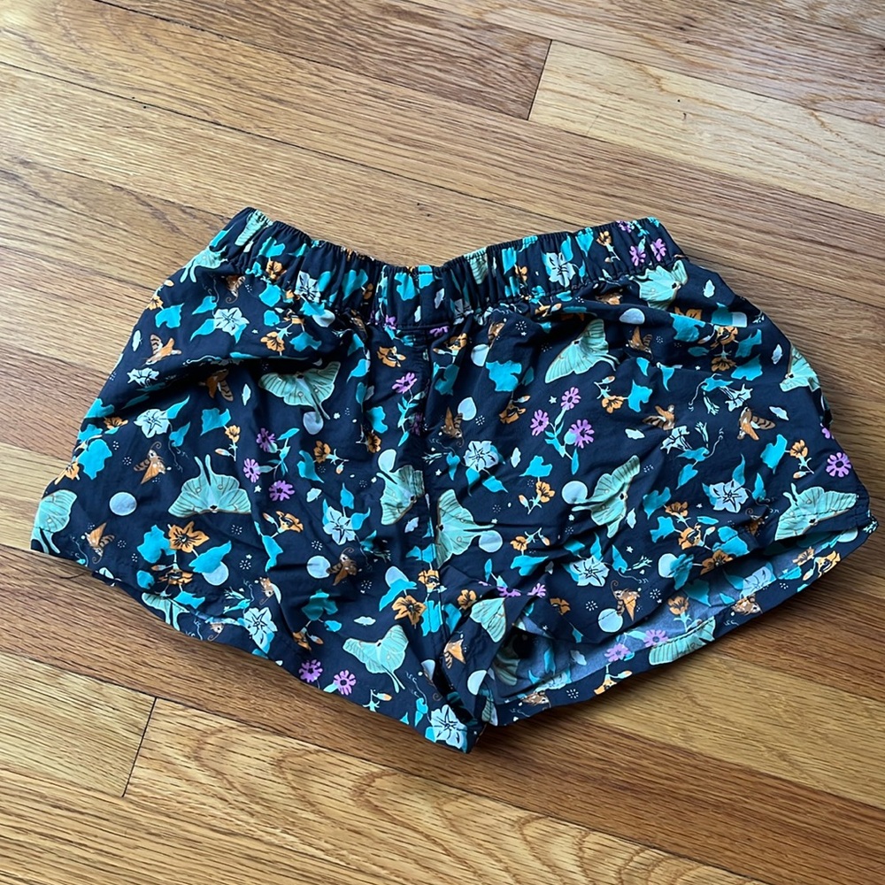 Patagonia Women's Floral Print Shorts - Black and Blue